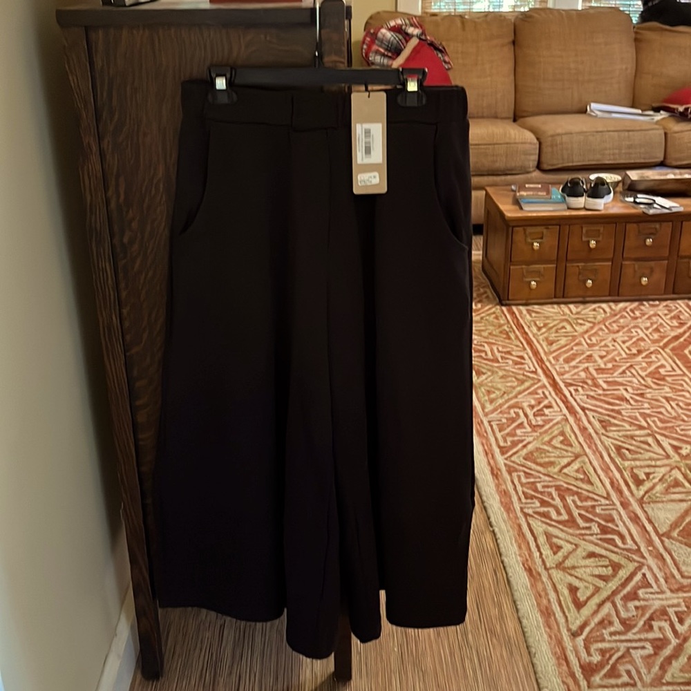 Black wide leg pants from URBAN by Alembika.